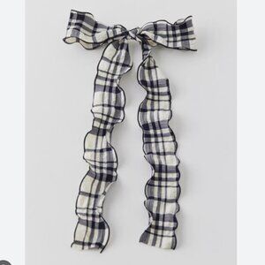 Urban Outfitters Bow Clip